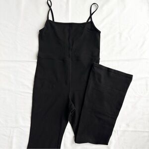 Aritzia Wilfred Free Basic Divinity Kick Flare Legging Jumpsuit 🐈‍⬛ Size Large